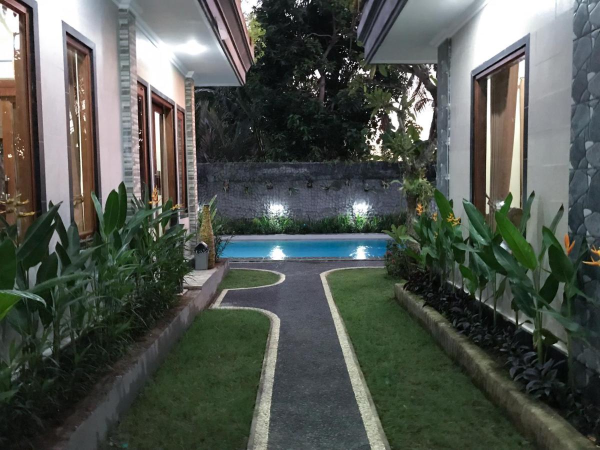 Villa Dira *